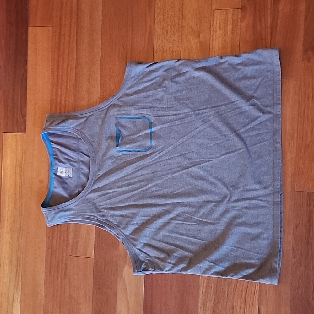 Mountain Equipment Coop mens tank top Size XXL  EUC